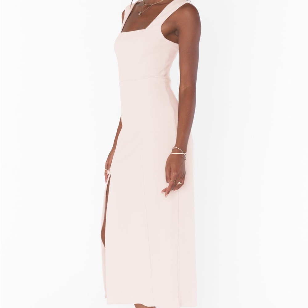 Elegant Dusty Pink Sleeveless Dress - Picture 3 of 3